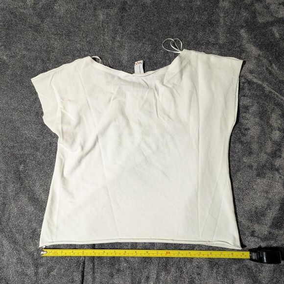 Women's Black and White Pentagram Pentacle T-shirt - Picture 2 of 4